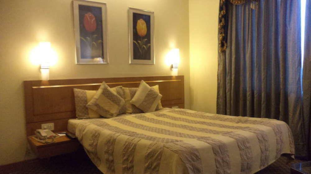 Vishwaratna Hotel Guwahati Luaran gambar