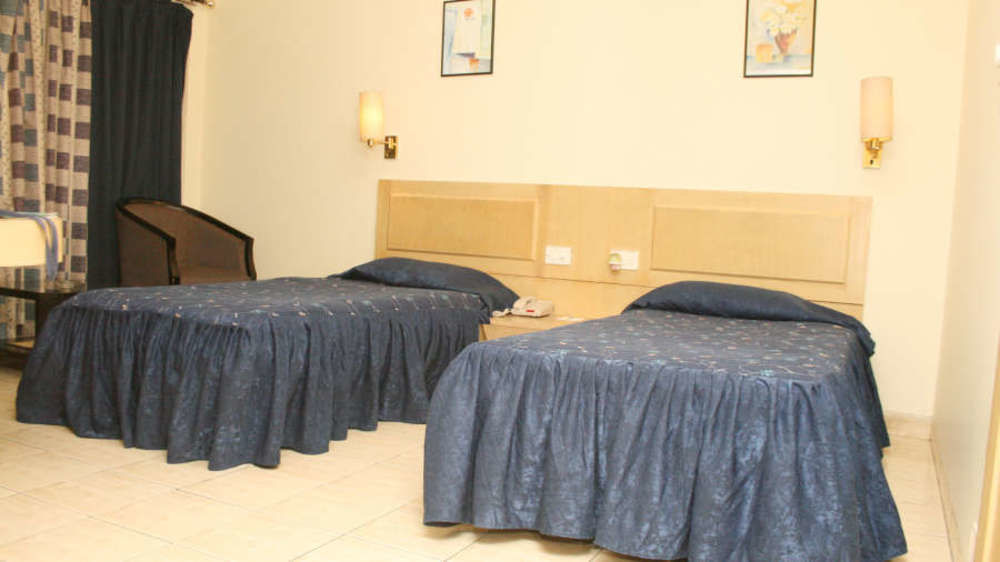 Vishwaratna Hotel Guwahati Luaran gambar
