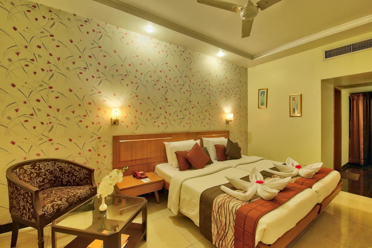 Vishwaratna Hotel Guwahati Luaran gambar