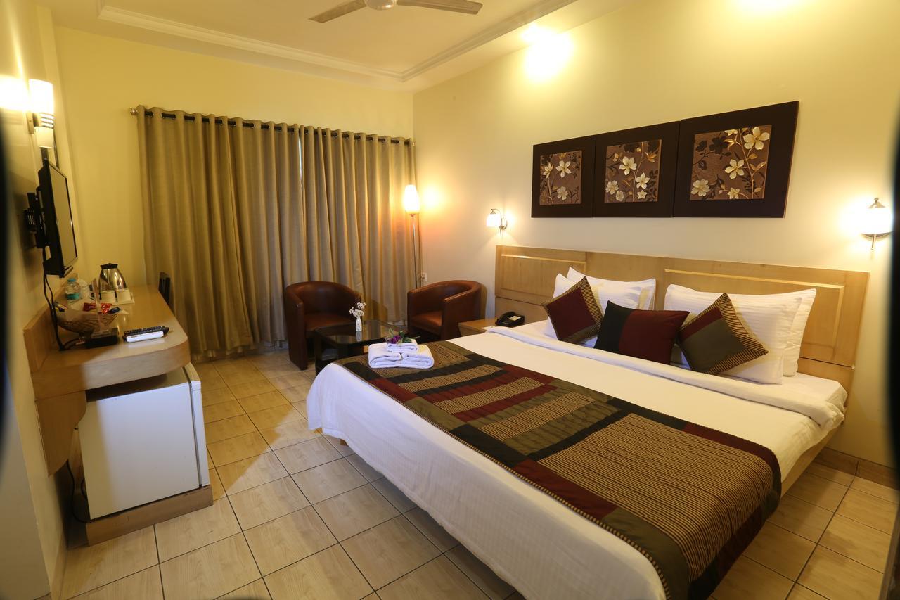 Vishwaratna Hotel Guwahati Luaran gambar