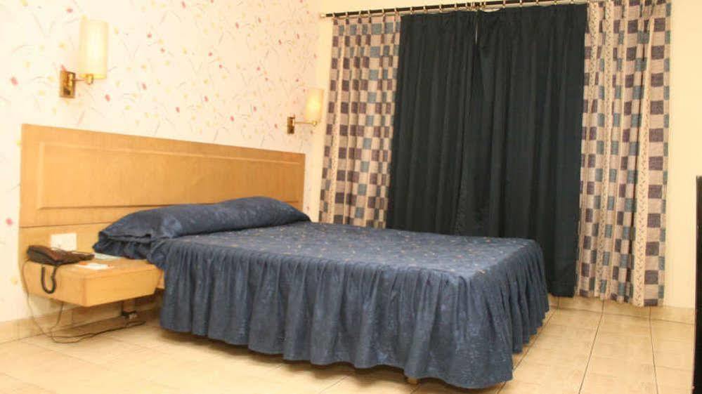 Vishwaratna Hotel Guwahati Luaran gambar