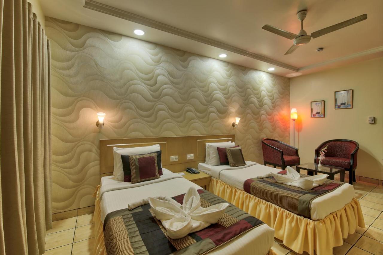 Vishwaratna Hotel Guwahati Luaran gambar