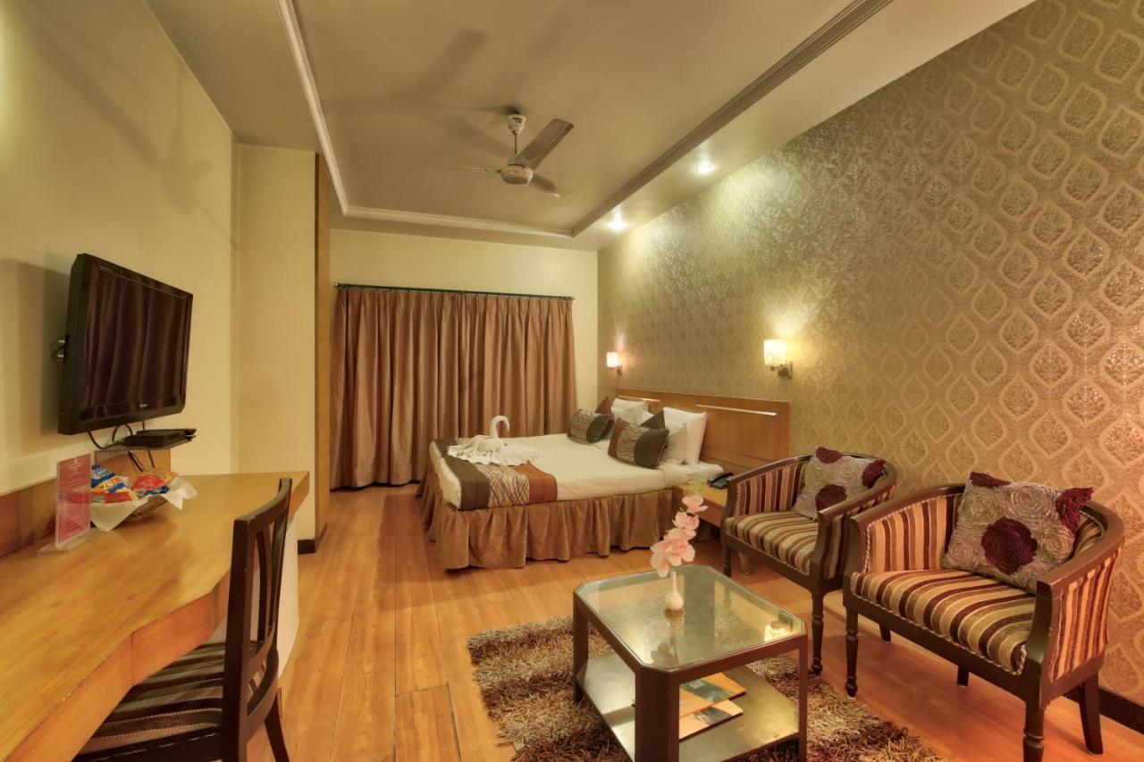 Vishwaratna Hotel Guwahati Luaran gambar