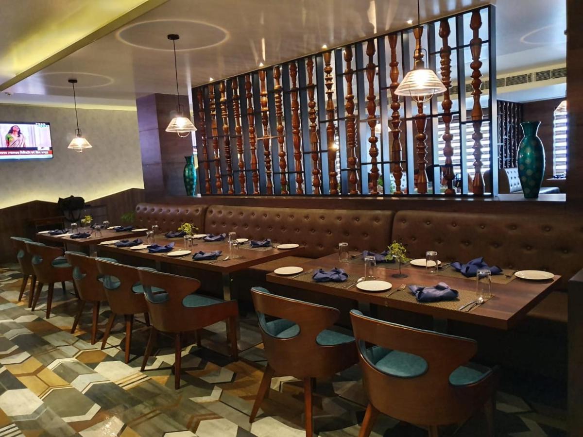 Vishwaratna Hotel Guwahati Luaran gambar